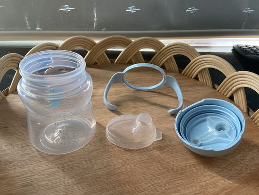 Soft Spout Baby Sippy Cup Nichtverschütterung Griffe für kleine Hände 9+ Monat