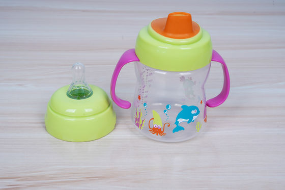Verschütten Sie nicht 2 in 1 freier 6-monatiger das 6 Unzen-Baby Sippy-Schale BPA