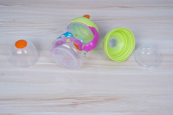 Verschütten Sie nicht 2 in 1 freier 6-monatiger das 6 Unzen-Baby Sippy-Schale BPA