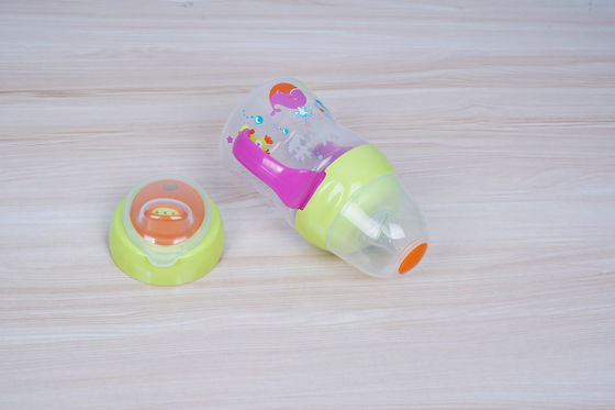 Verschütten Sie nicht 2 in 1 freier 6-monatiger das 6 Unzen-Baby Sippy-Schale BPA